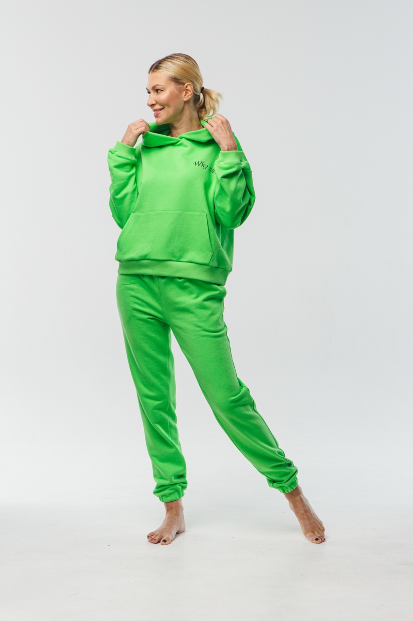 Зеленый костюм 