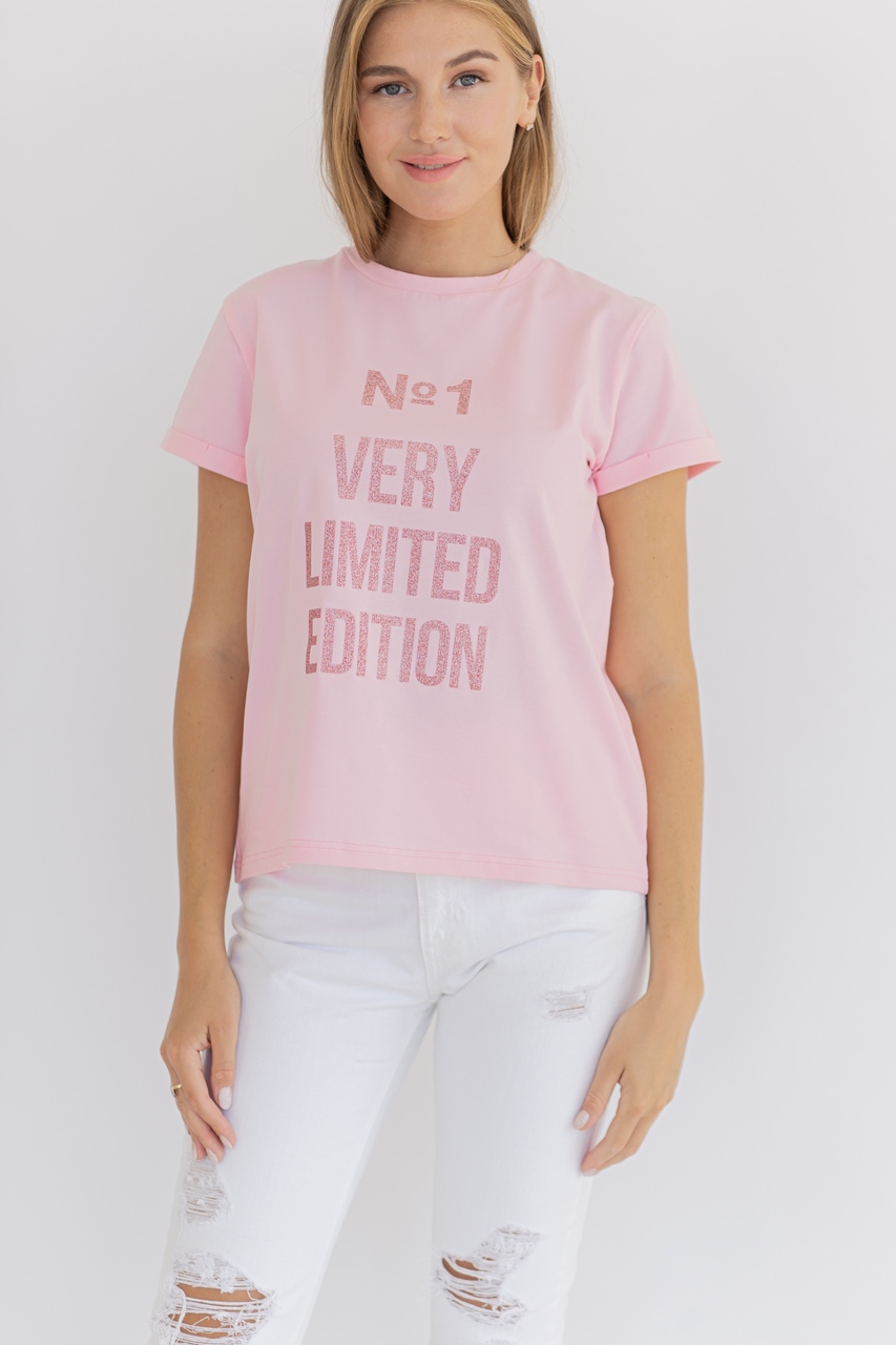 Розовая футболка с глитерным принтом