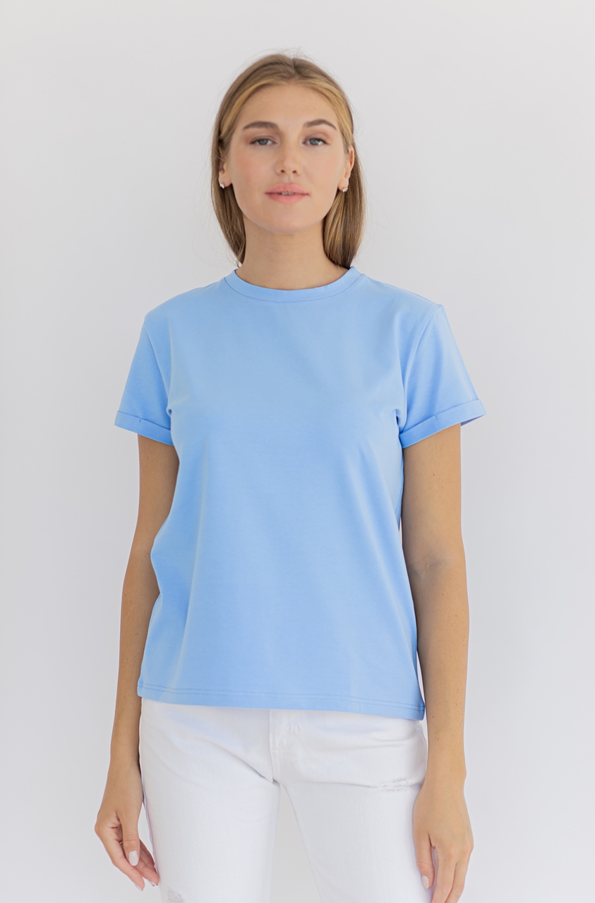 Голубая футболка с белым глиттерным принтом 